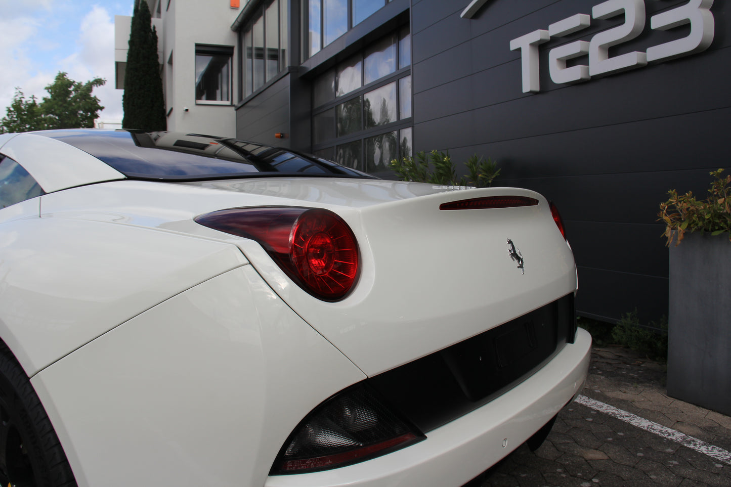 FERRARI CALIFORNIA