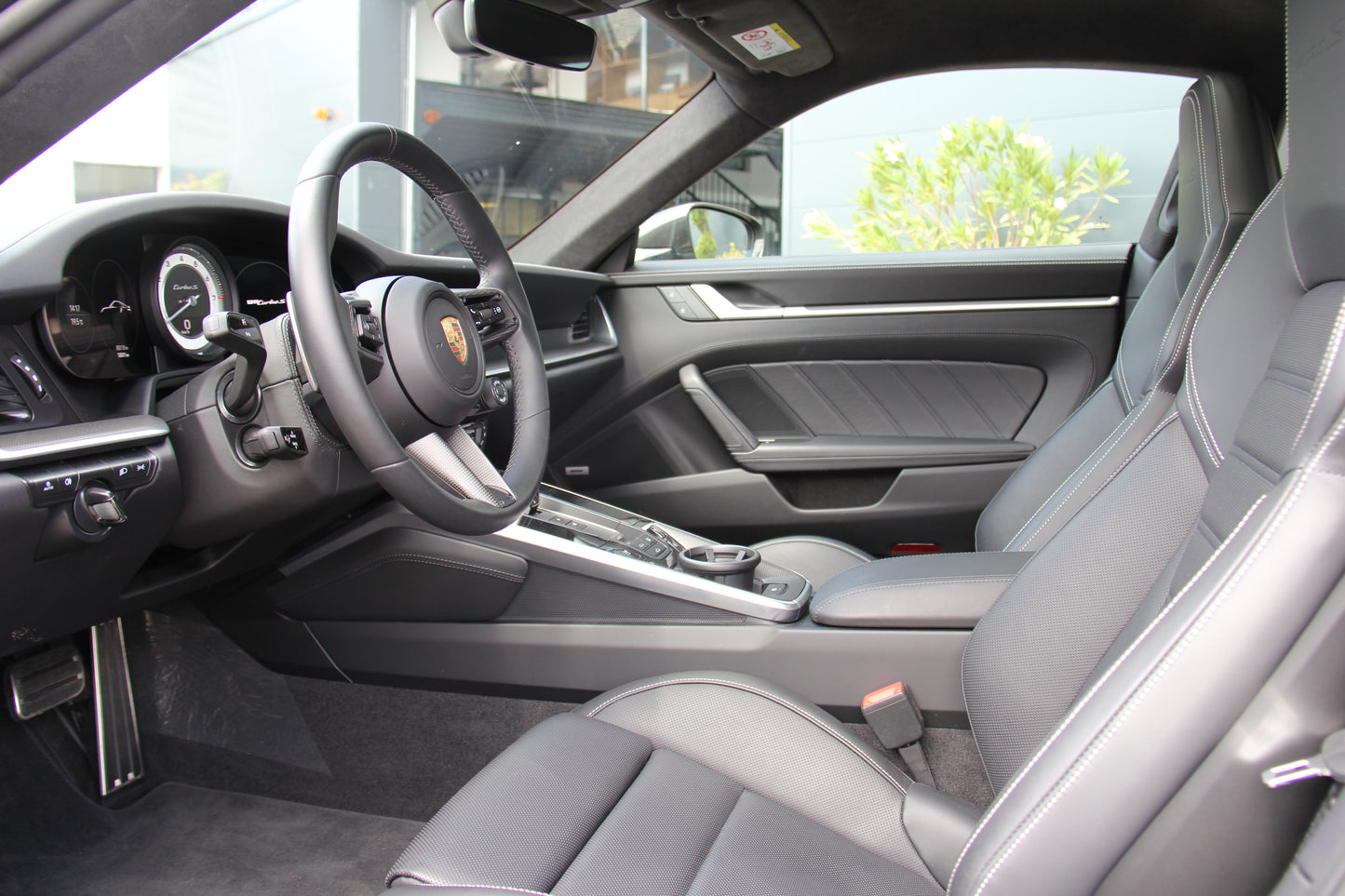 PORSCHE 992 TURBO S