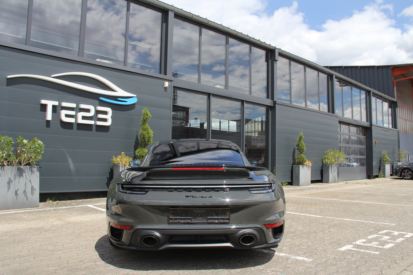PORSCHE 992 TURBO S