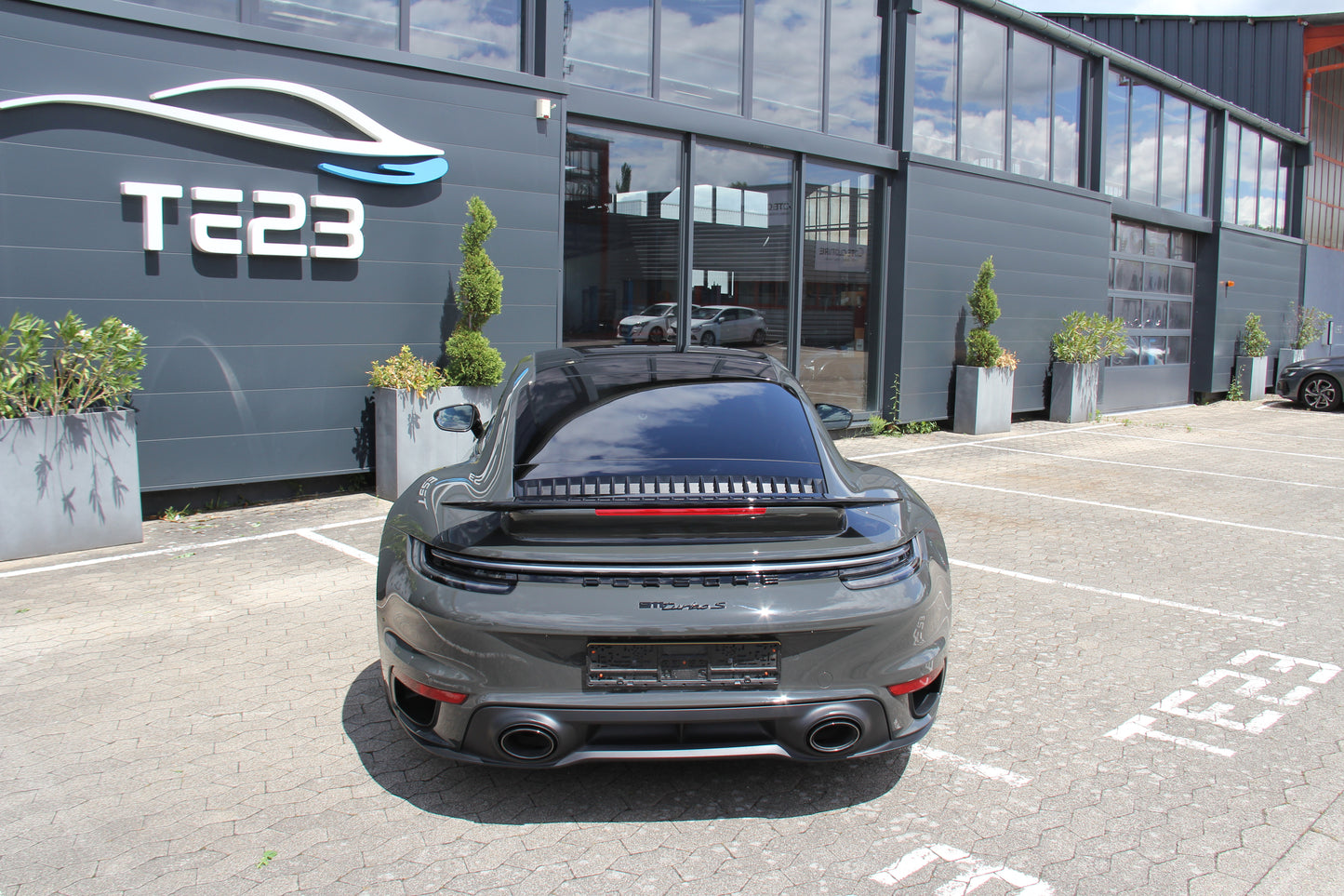 PORSCHE 992 TURBO S