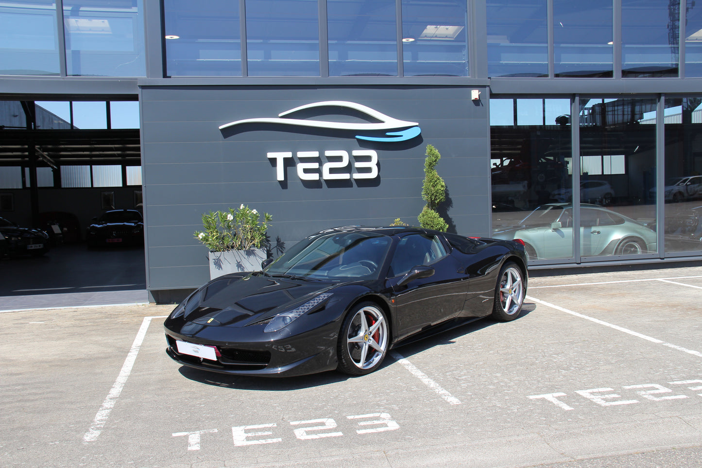 FERRARI 458 SPIDER