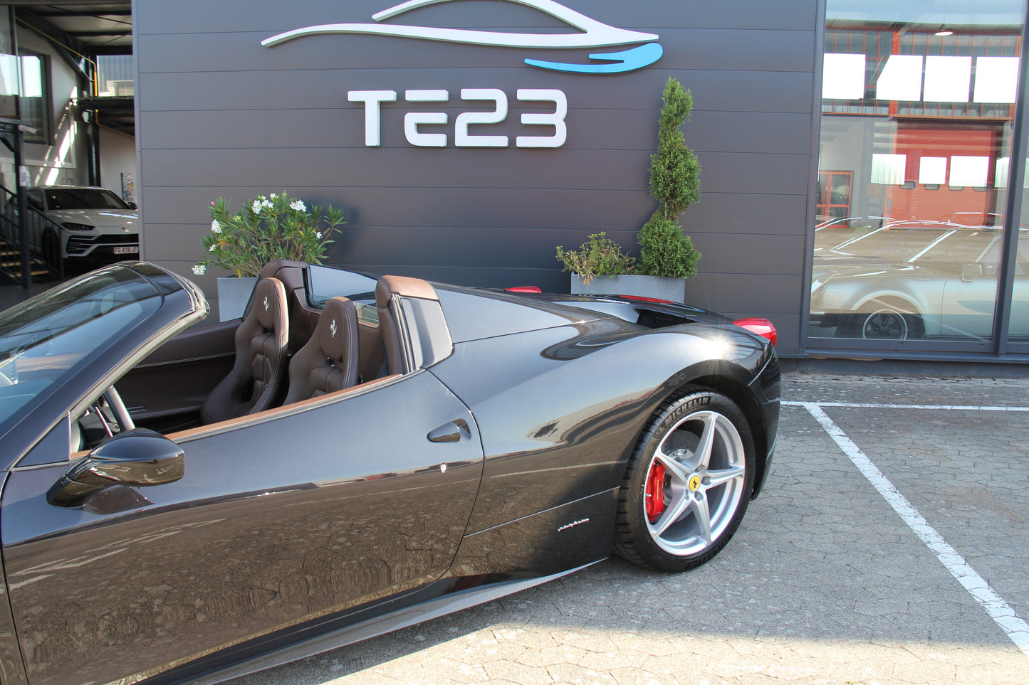 FERRARI 458 SPIDER
