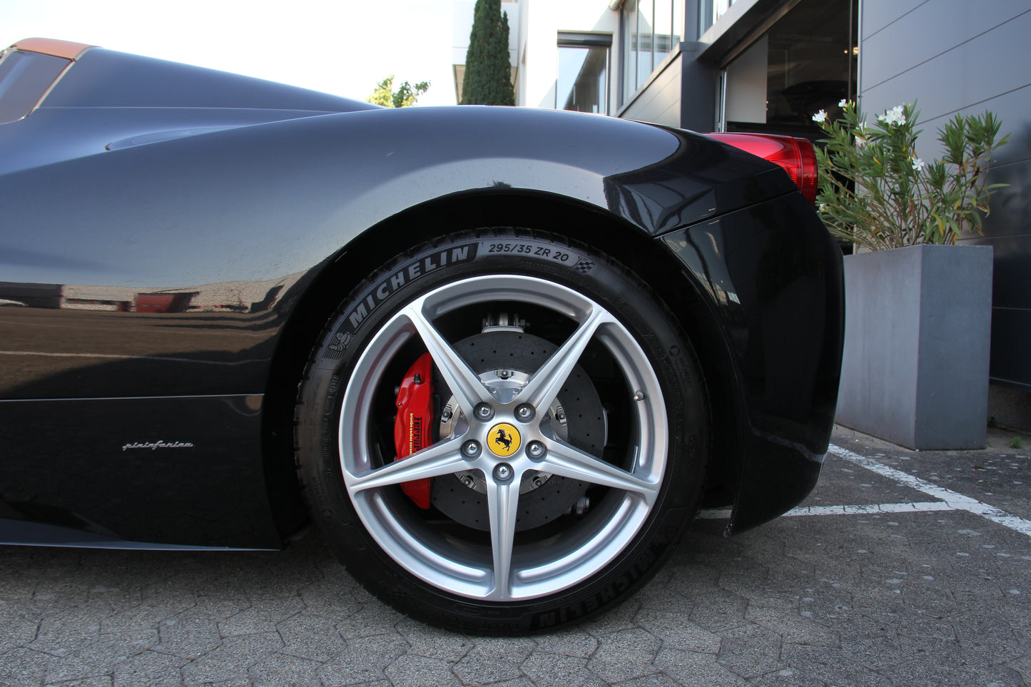 FERRARI 458 SPIDER
