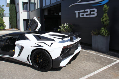 LAMBORGHINI AVENTADOR SV ROADSTER