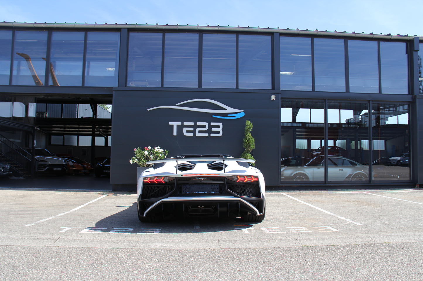 LAMBORGHINI AVENTADOR SV ROADSTER