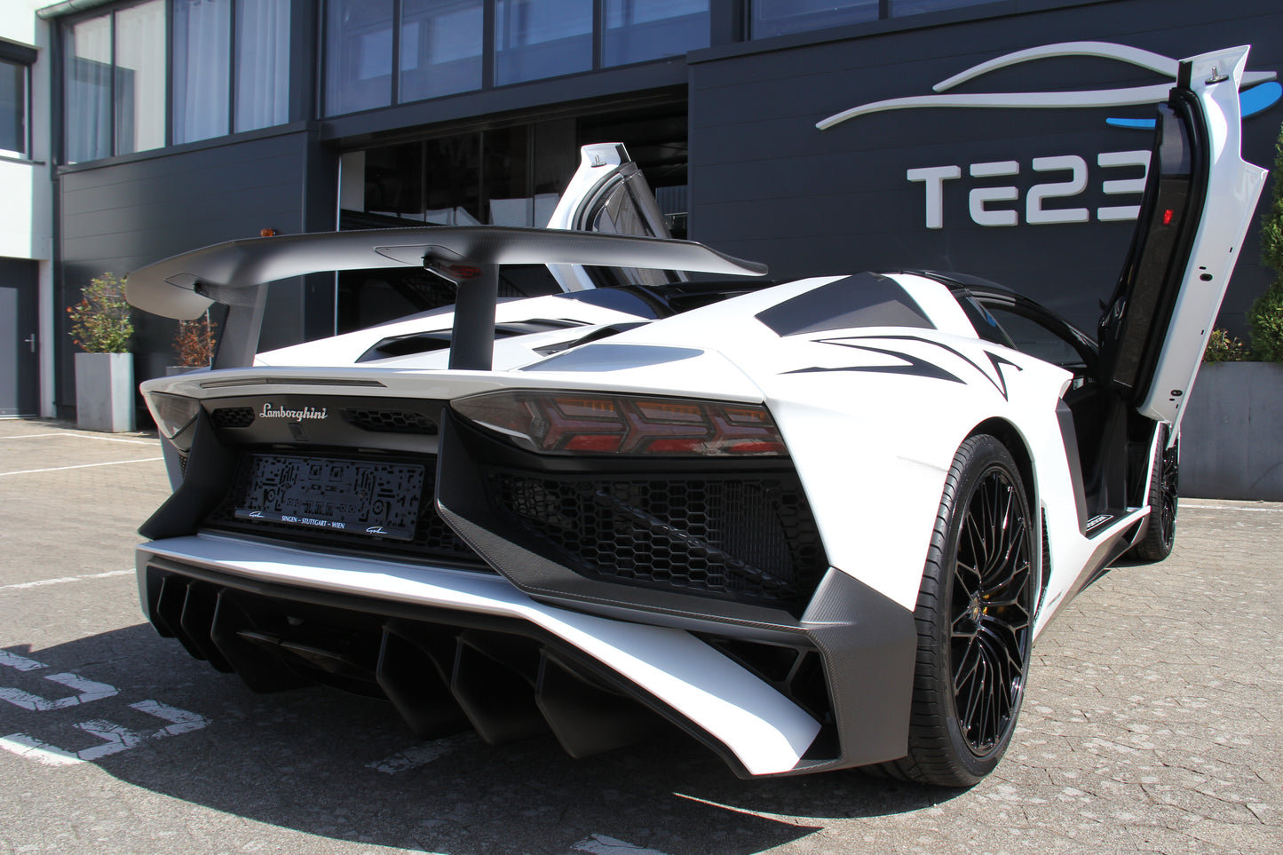 LAMBORGHINI AVENTADOR SV ROADSTER
