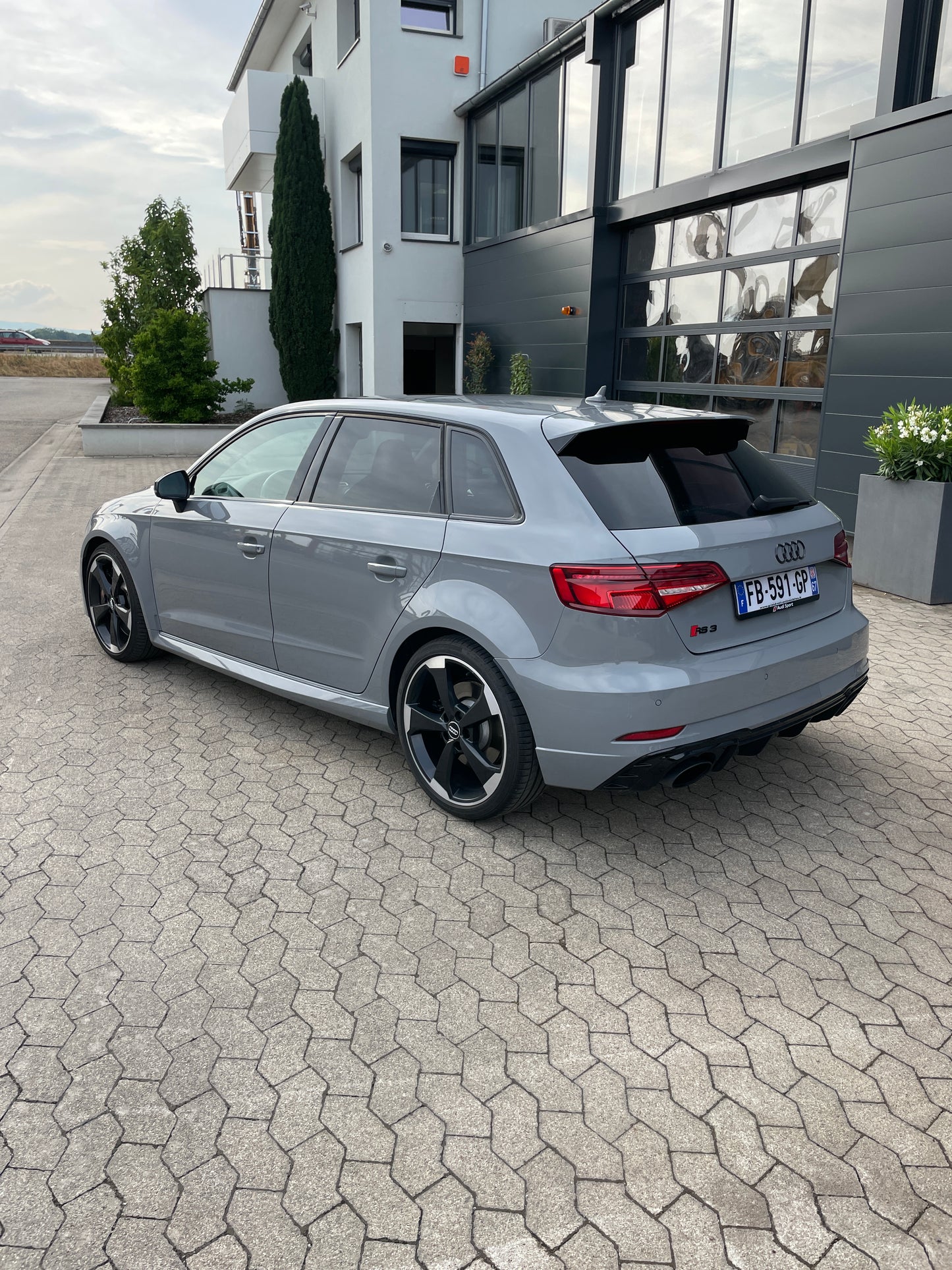 AUDI RS3