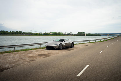 ASTON MARTIN V8 VANTAGE 2019