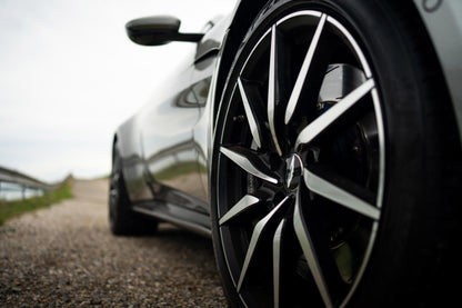 ASTON MARTIN V8 VANTAGE 2019