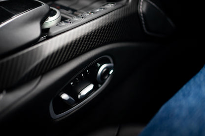 ASTON MARTIN V8 VANTAGE 2019