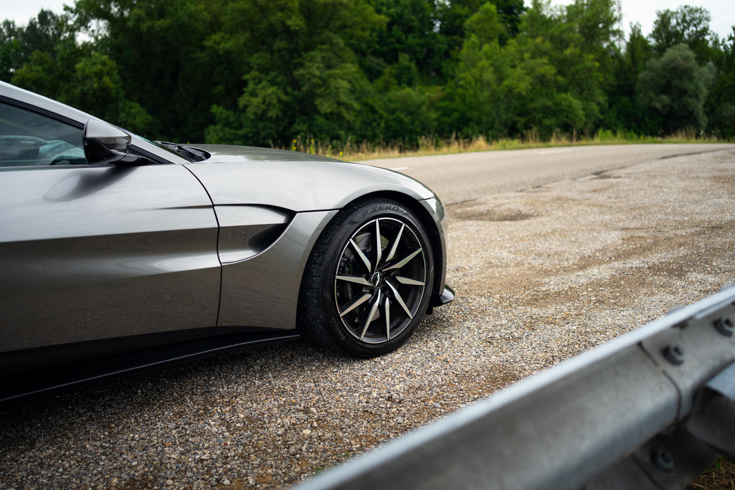 ASTON MARTIN V8 VANTAGE 2019