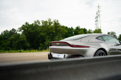 ASTON MARTIN V8 VANTAGE 2019