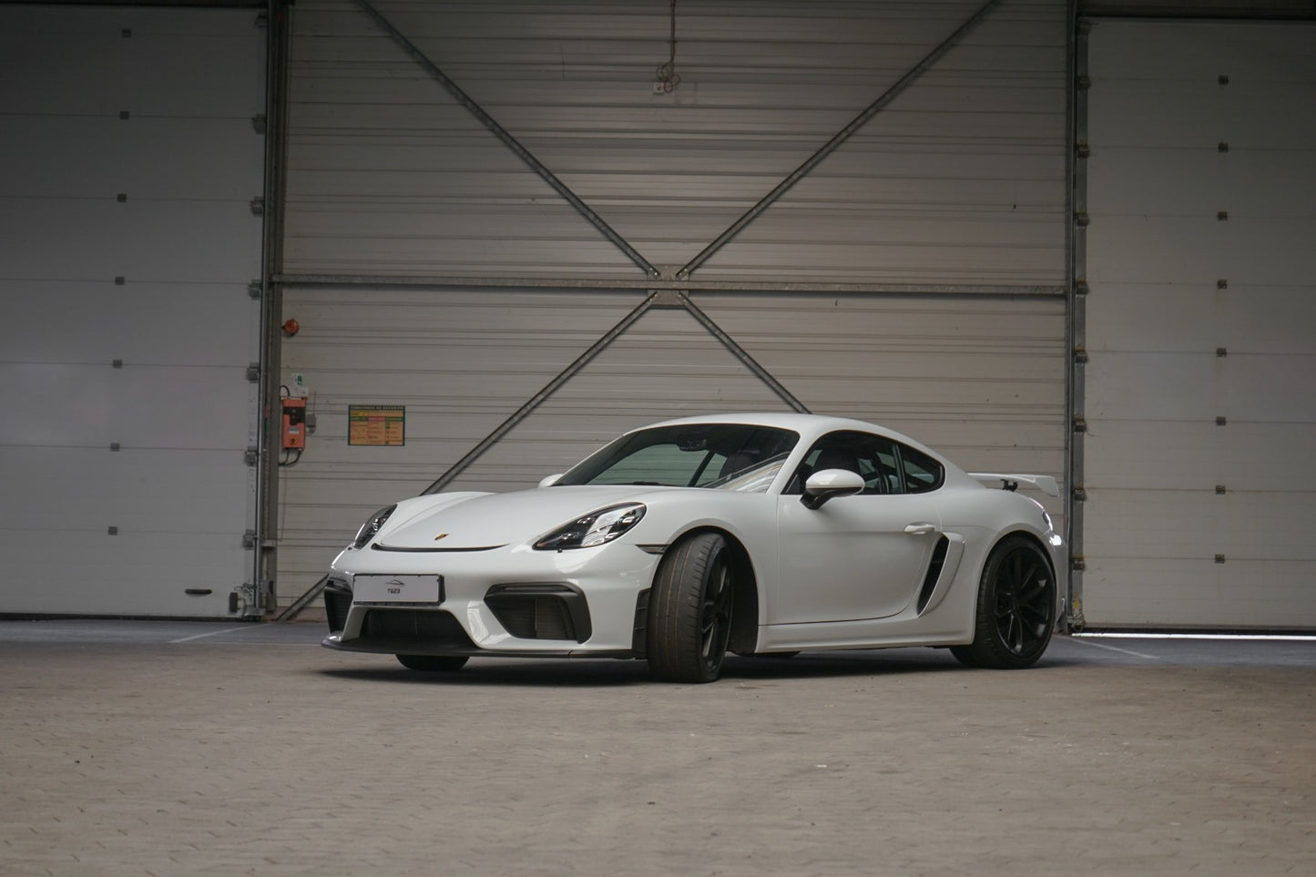 PORSCHE GT4