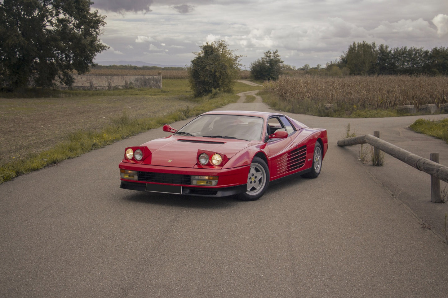 FERRARI TESTAROSSA